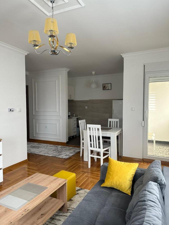 Apartamento Port 2 Belgrado Exterior foto